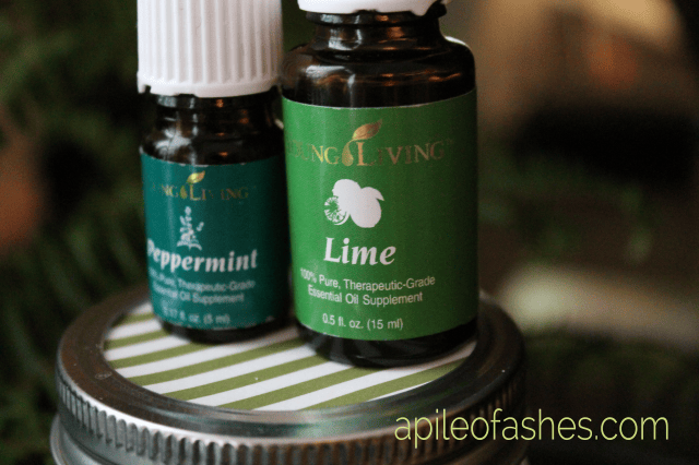 Lime & Mint Foot Scrub + Giveaway | apileofashes.com