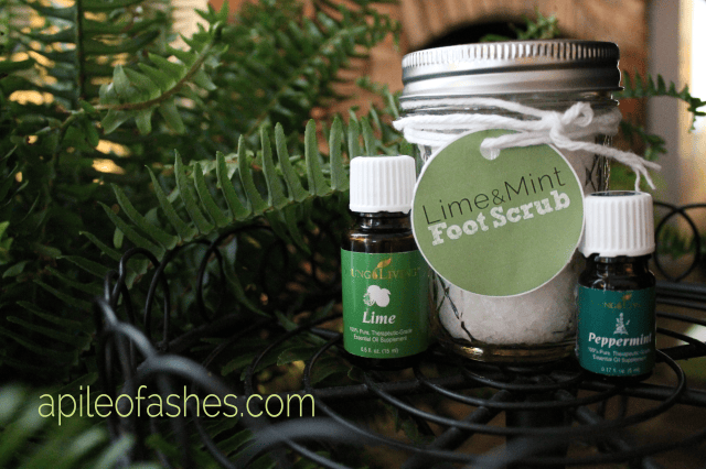 Lime & Mint Foot Scrub + Giveaway | apileofashes.com